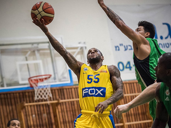 ג'קסון בעוד משחק מצוין (צילום: מכבי ת"א)