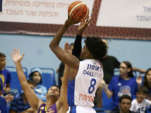 דוסון. הרצליה הענישה במתפרצות (אלן שיבר)