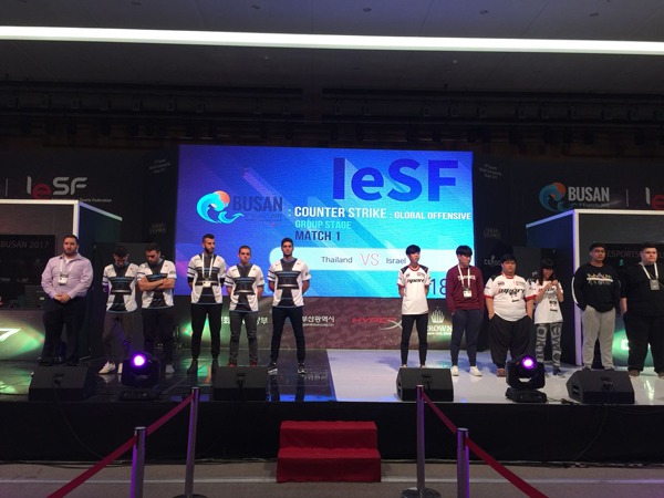 קבוצת Uniquestars לפניי הקרב המכריע מול תאילנד. צילום: 4DV.