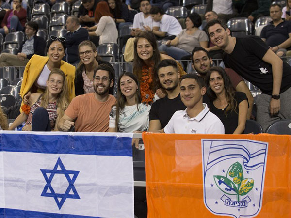 ראו היסטוריה בקלוז'. אוהדי נס ציונה (fiba)