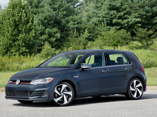 פולקסווגן גולף GTI (צילום: יצרן)