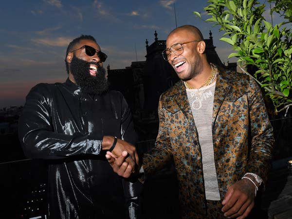 עם החבר הטוב הארדן (Photo by Victor Boyko/Getty Images For Mr Porter )