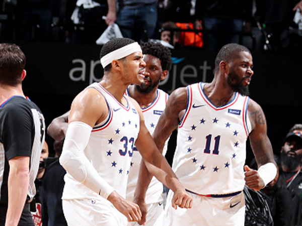 חוזרים הביתה כדי להכריע את הסדרה? פילדלפיה (getty)