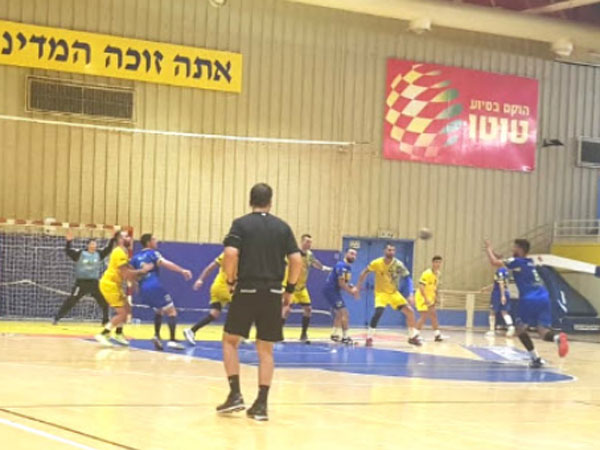 המפגש בין קרית מוצקין לדימונה (שלומי טובול)