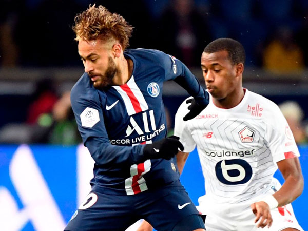 גם ניימאר ליהטט על כר הדשא (GETTY)