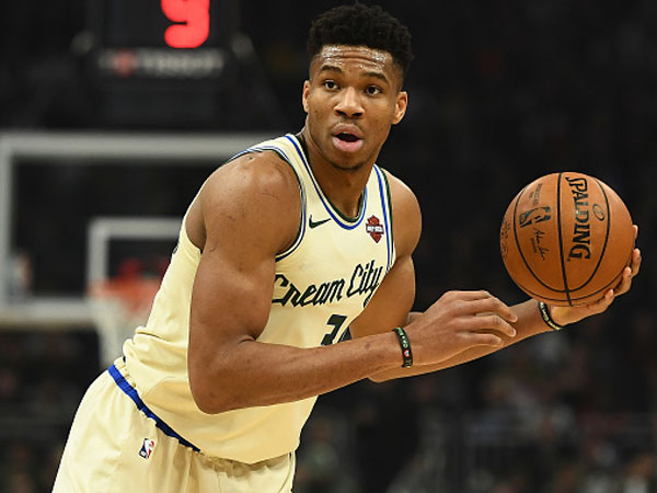 יאניס אנטטקומפו. משווה את לברון לגדולים מכולם (GETTY)