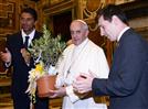 אלוהים אדירים: מסי פגש את האפיפיור