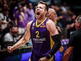 מכבי ת"א עלתה לגמר אחרי דרמה מאוחרת באילת