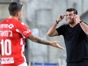 בספסל של סכנין לא אהבו את זה. (בני ארדוב)