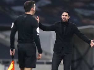 ארטטה ניסה להעיר את שחקניו (GETTY)