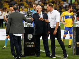 בין פוליטיקה לספורט: הדרמה בגמר גביע המדינה