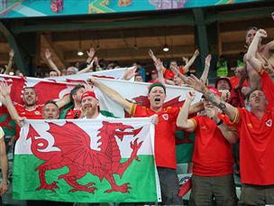 אוהדי וויילס רוצים נוק-אאוט (getty)