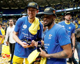 ג'ונס וקליין. חגיגה בהיכל (אלן שיבר)