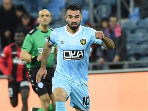 בסיומה של מחצית ראשונה טובה (צילום: ברני ארדוב)