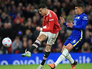 יונייטד יצאה עם נקודה בהרבה מזל (getty)