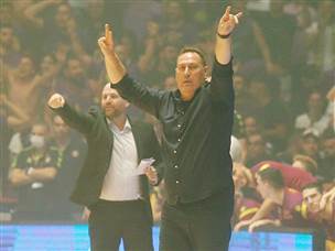 וגיבור הערב - גיא גודס שניצח בגדול (צילום: אלן שיבר)