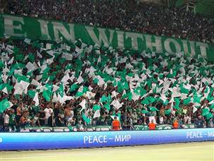 הקהל הירוק מילא את היציעים (צילום: אלן שיבר)