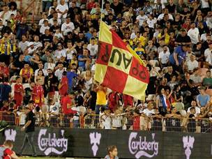 המקומיים שמחים יותר (אלן שיבר)