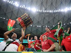 אוהדי פורטוגל הגיעו ללוסאיל עם מטרה אחת (getty)