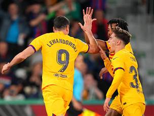 לבנדובסקי קבע יתרון מוצדק (Aitor Alcalde/Getty Images)