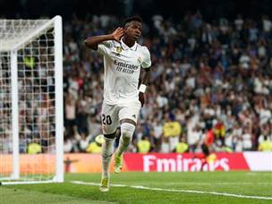 הבלאנקוס חגגו יתרון פעמיים (GETTY)