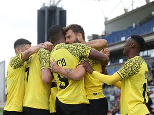 עם בישול לגוטליב שהיה יכול להיחשב גם כשער (אודי ציטיאט)