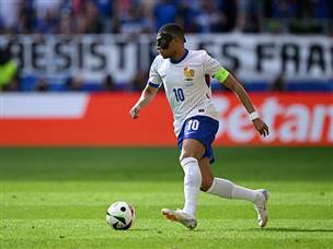 אמבפה לא הצליח להבקיע (GETTY)