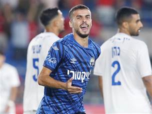 גיבור הערב - זאהי אחמד (צילום: אלן שיבר)