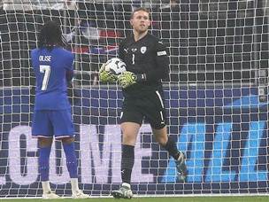 דניאל פרץ במשחק שייכנס לפנתיאון (אודי ציטיאט)