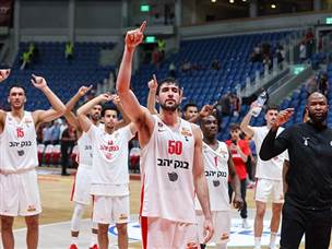 האדומים יצאו עם יד על העליונה (לירן מולדובן)