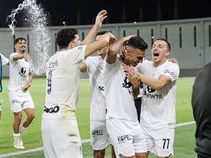 חגיגות גדולות של מכבי ת“א. יחגגו גם בסיום העונה? (אלן שיבר)