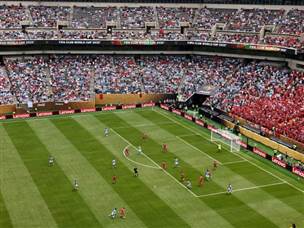 מחגיגת כדורגל צבעונית (GETTY)