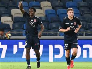 אבל אידוקו איזן בהצלחה (ברני ארדוב)