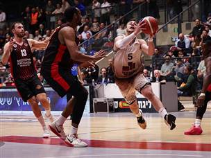 ואפילו הצליחה לעלות ליתרון ברבע האחרון (מאור אלקסלסי)