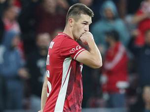 זלאטנוביץ` כבש ראשון (צילום: אלן שיבר)