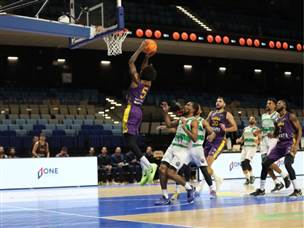 מנפורד, שוב שיחק על אף פציעה ברגל (FIBA)