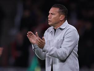 וגם לברק בכר שמשיג ניצחון חשוב מבחינתו (צילום: מאור אלקסלסי)