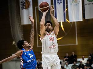 פתח ברגל ימין. מיציץ` (עודד קרני)