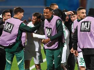 עם הכרטיס לרבע הגמר (קובי אליהו)