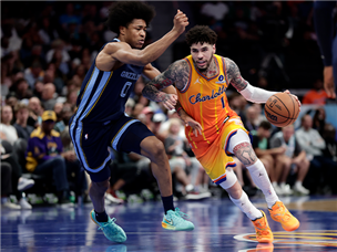 לאמלו להט, שארלוט גברה על ממפיס