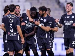 סמביניה כבש את הראשון במשחק (מאור אלקסלסי)