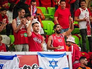 עם אווירה ביתית (Photo by Yulian Todorov/Euroleague Basketball via Getty Images)