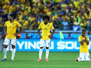 בדקות שהם עוד התפללו. שחקני ברזיל (gettyimages)