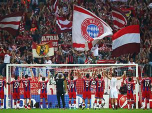 אווירה מדהימה באליאנץ ארנה (gettyimages)