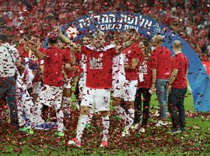 תורג'מן כמעט טבע בקונפטי (צילום: אלן שיבר)