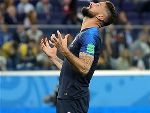 ההחמצות שלו לא פגעו בצרפת. ז'ירו מודה לאלוהים (getty)