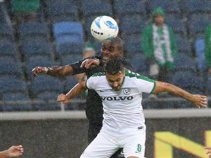 עוואד, עליו מרדכי בונה (יוסי שקל)