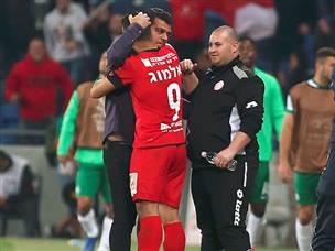 מאמן של שחקנים. אביטן ואלמוג (אלן שיבר)