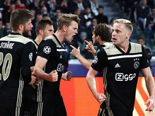 דה ליכט. שער ניצחון דרמטי של הקפטן ההולנדי (Getty)