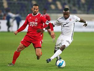 אגאדה היה קרוב להבקיע אבל פספס (צילום: אלן שיבר)